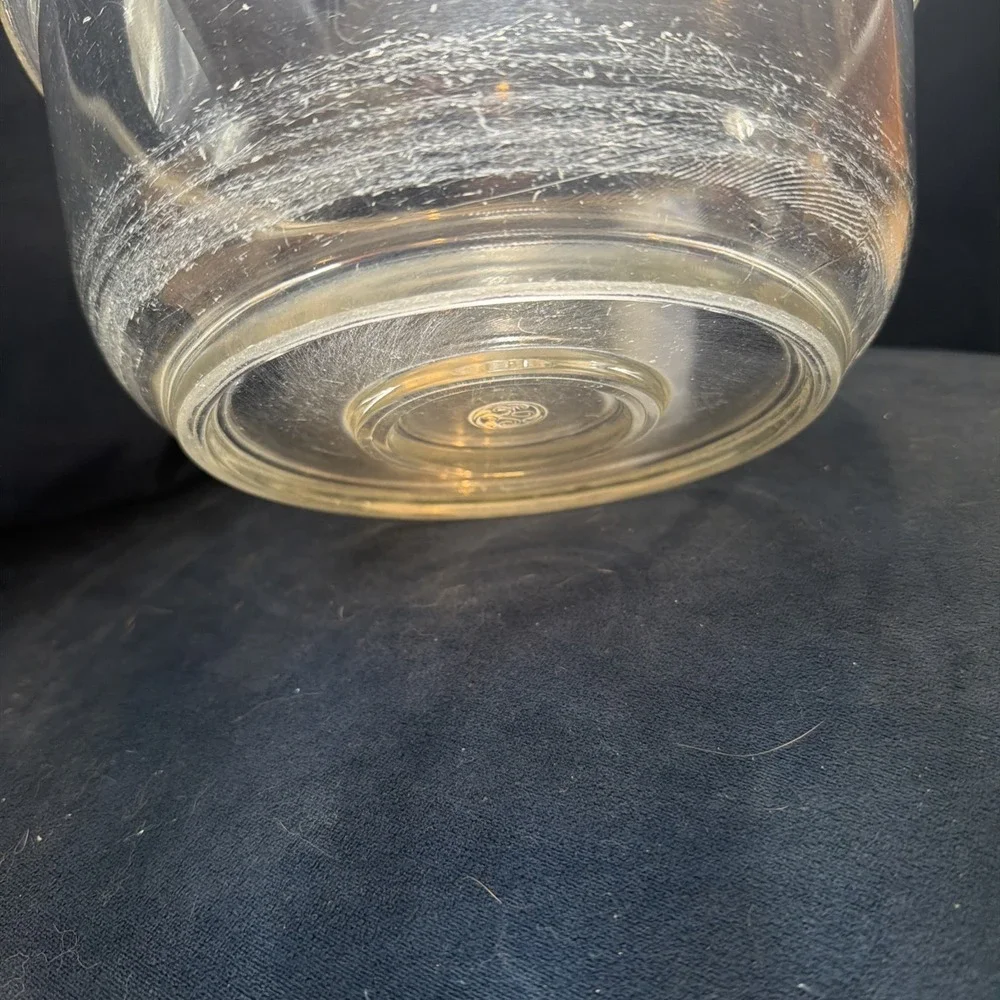 Pyrex item has
